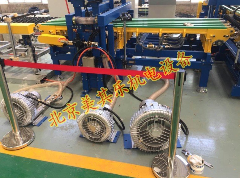 高压鼓风机用于玻璃吸附现场图