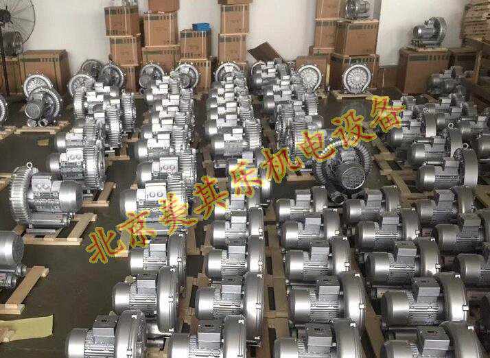 气泵一区成品库房